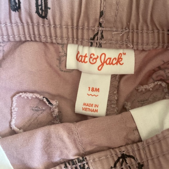 2 Shorts 18 Months - Picture 4 of 4